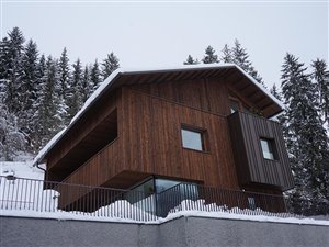 Holzhäuser & Dachstühle