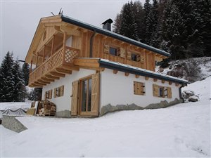 Holzhäuser & Dachstühle